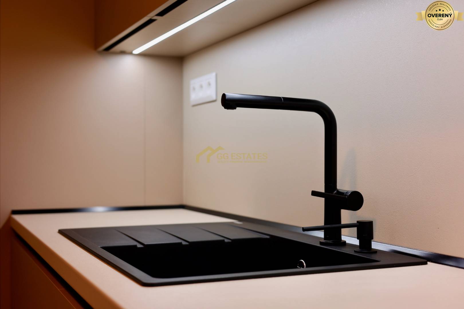 Na prenájom: moderný 3-izbový byt po kvalitnej rekonštrukcii