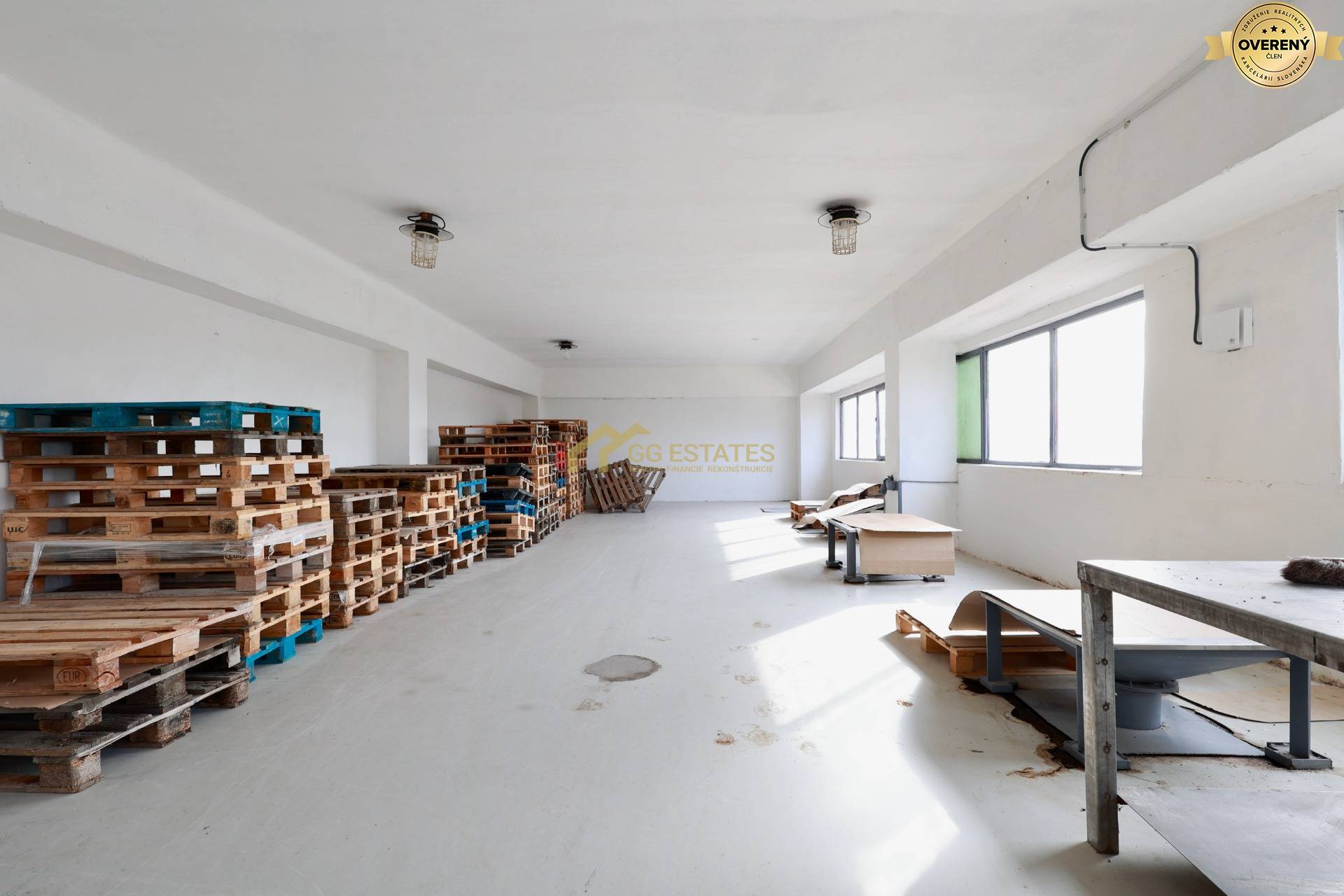 Novozrekonštruované kancelárie a skladové priestory na prenájom