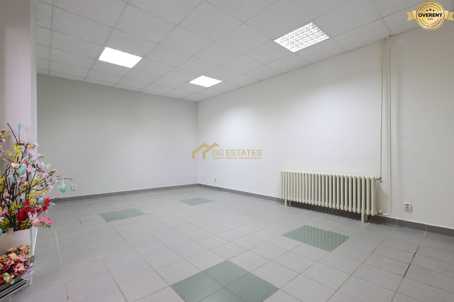 Obchodný priestor v centre Humenného na prenájom