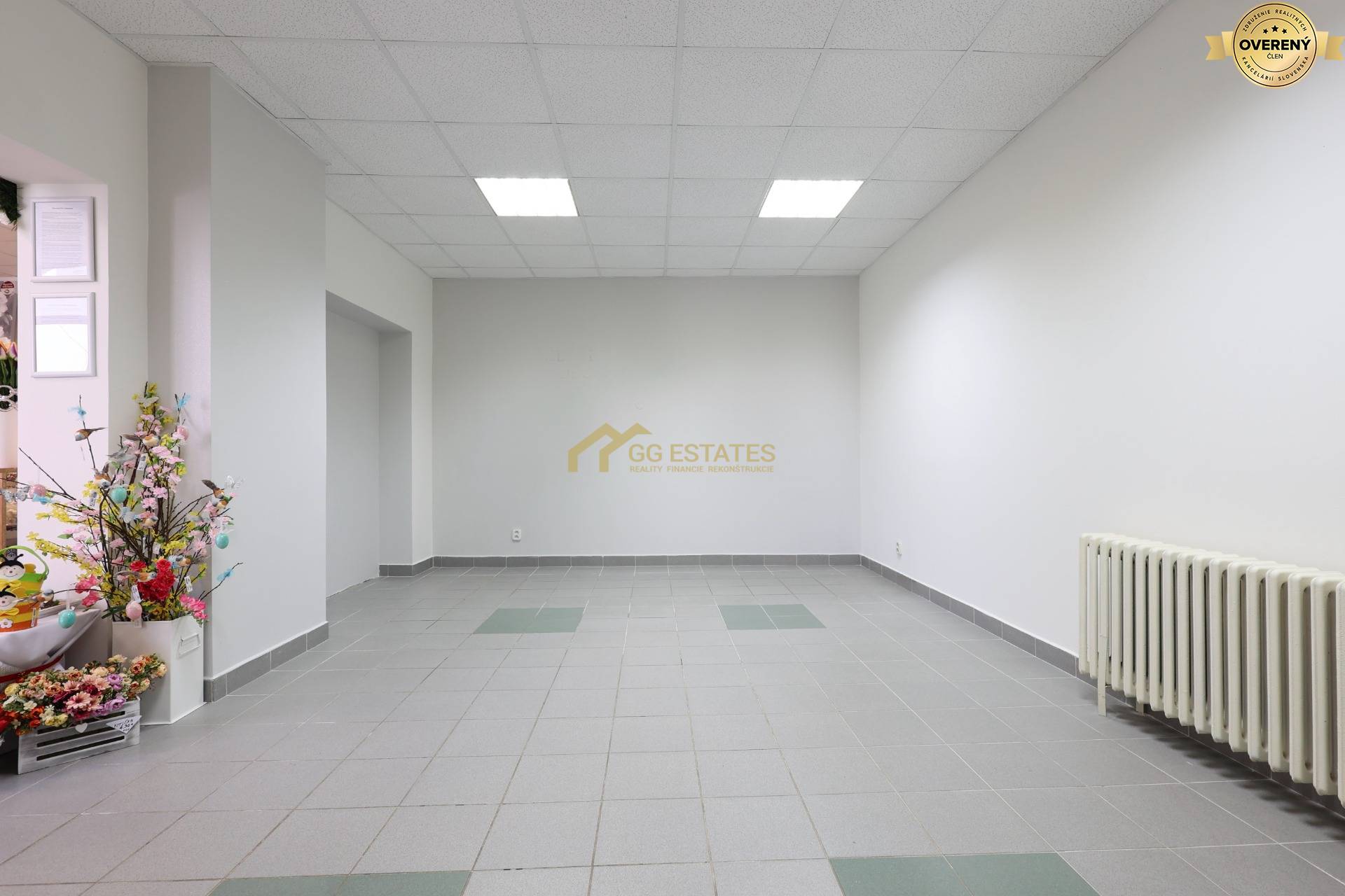 Obchodný priestor v centre Humenného na prenájom