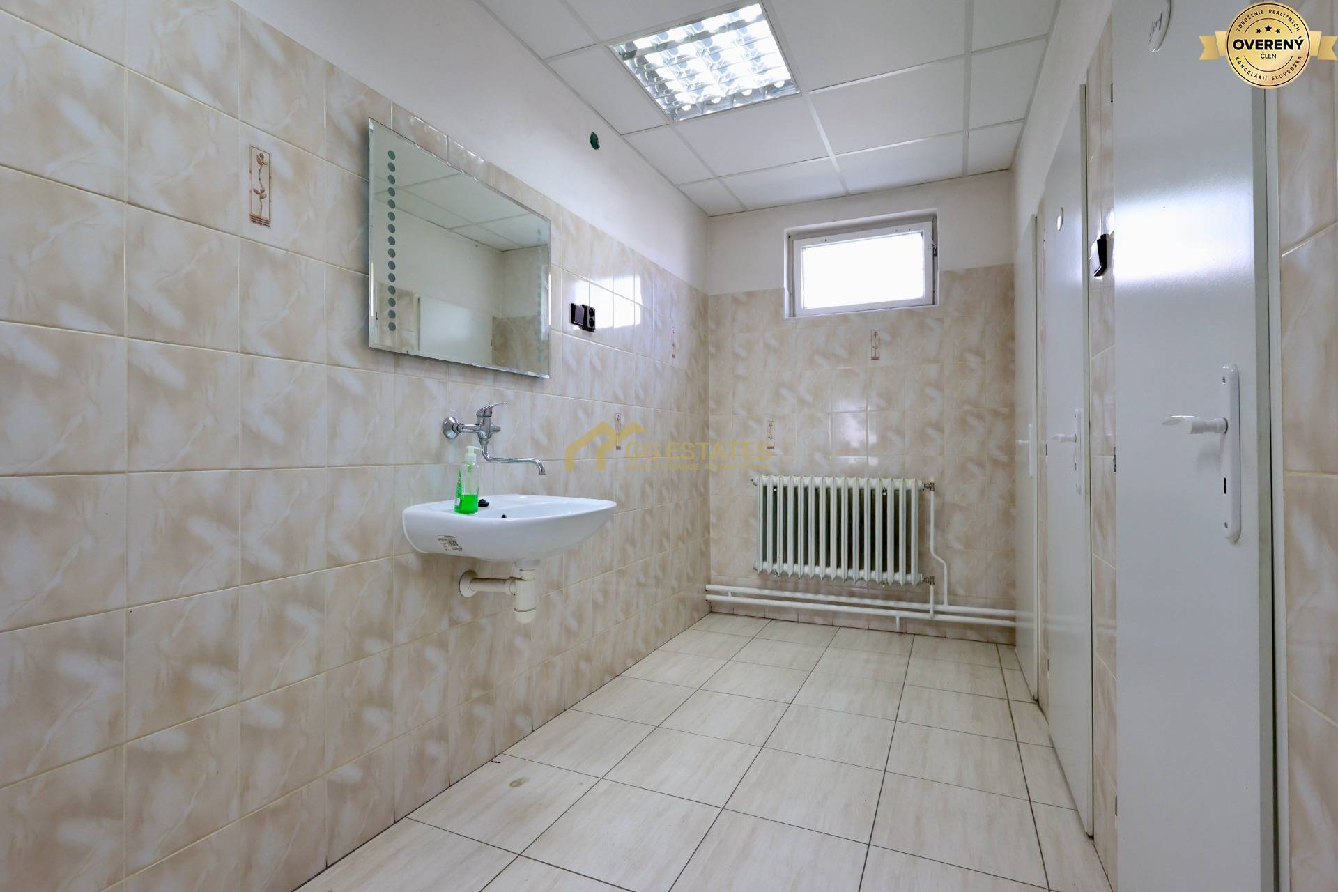 Prenájom kancelárií a skladových priestorov v Michalovciach