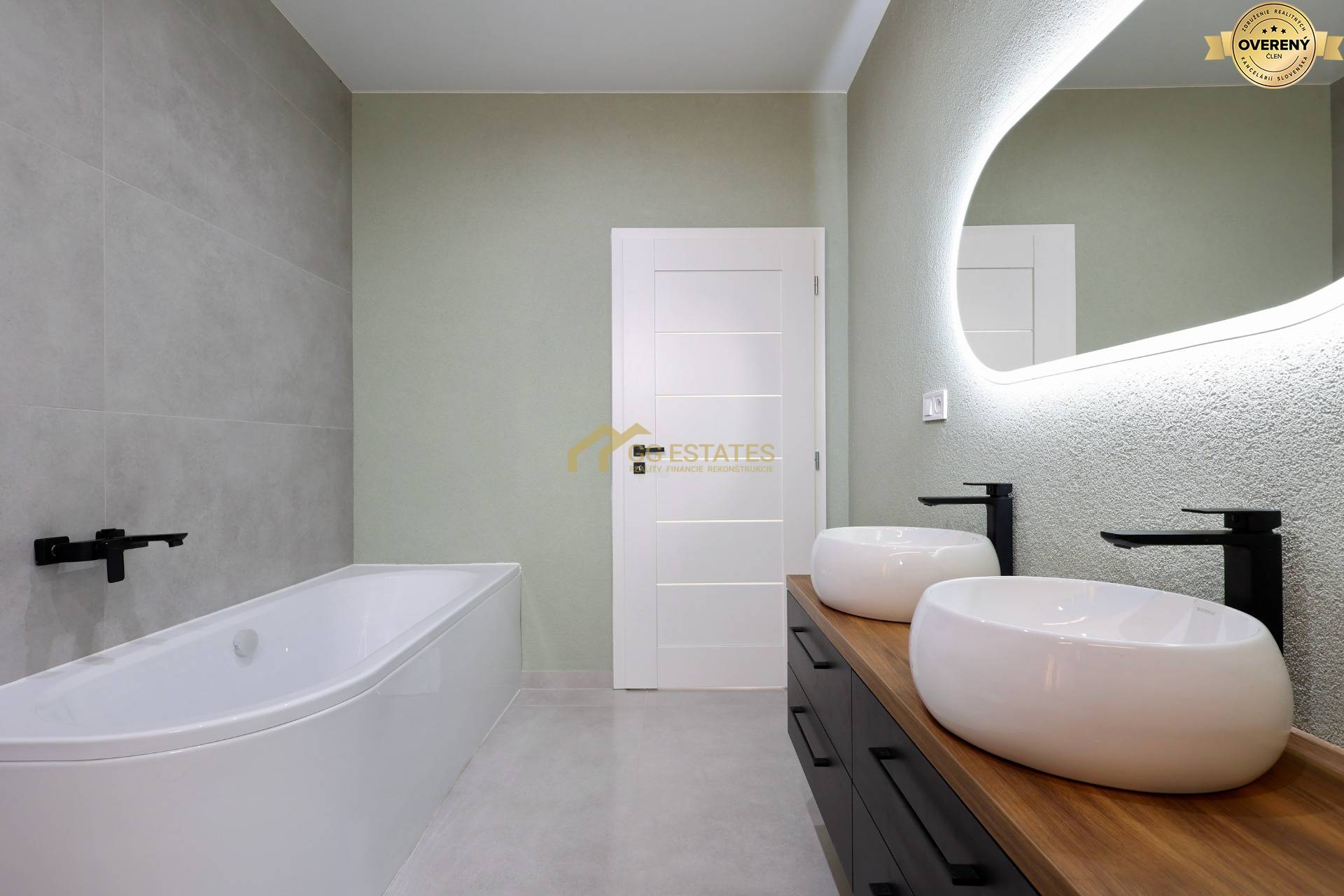 Moderná novostavba RD v obci Staré