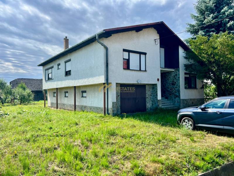 Na predaj poschodový rodinný dom – Slovenská Kajňa